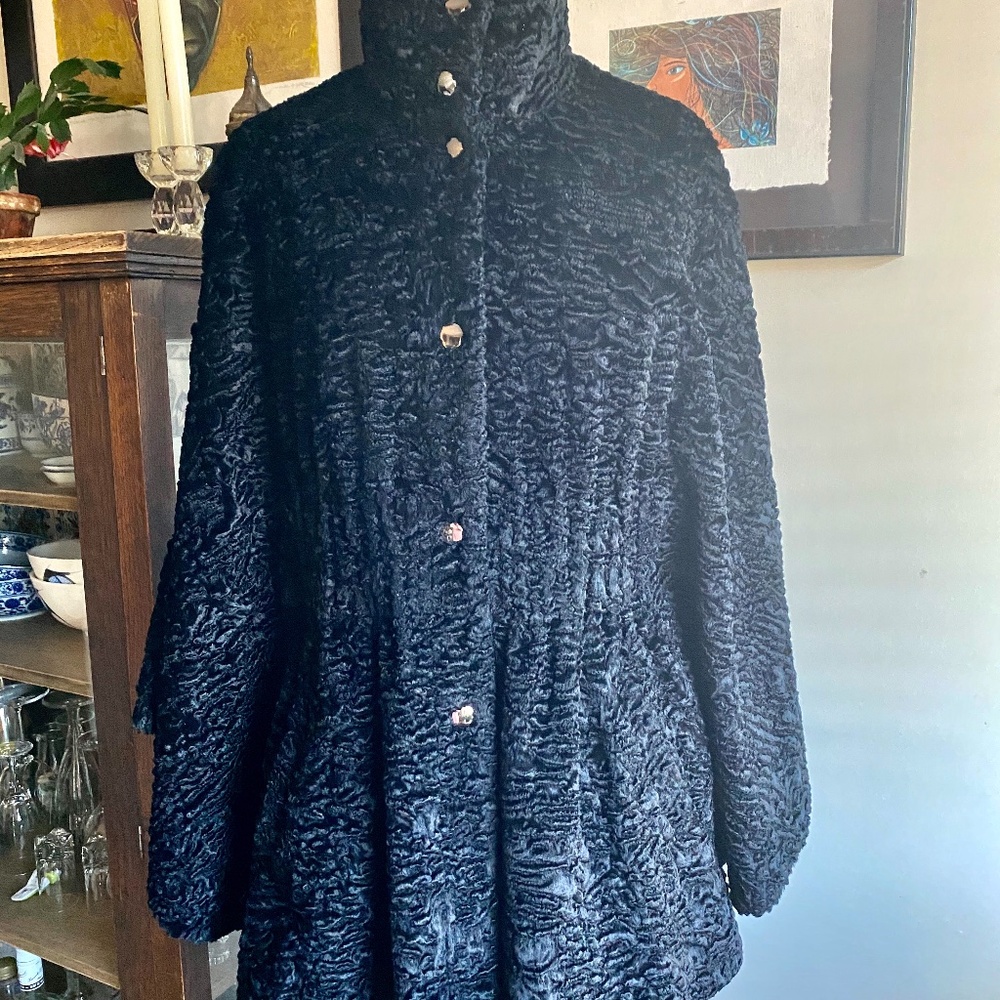 Faux Lamb’s Wool Cape SZ M-XL